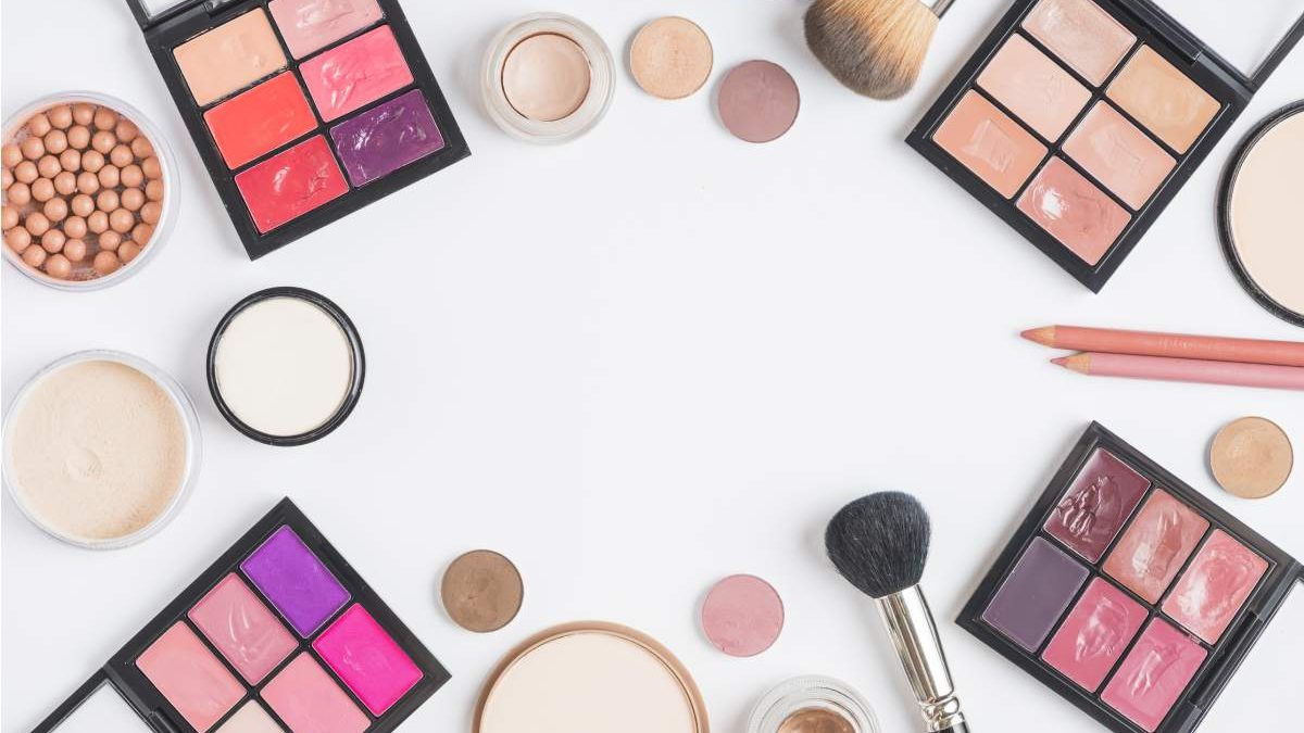 Bridal Makeup Kit – Must Haves Bridal Makeup Kit Essentials