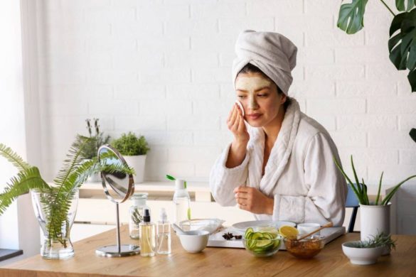 wellhealthorganic.com:winter-skin-care-tips-home-remedies-to-keep-your-skin-moisturised